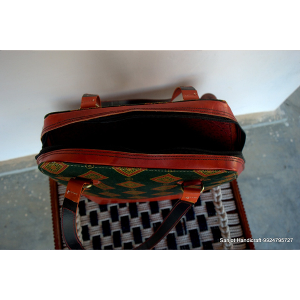 natural and artistic